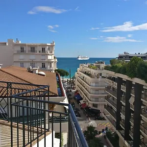 Nice Last Floor With Terrace And Clear View On The Sea Apartment