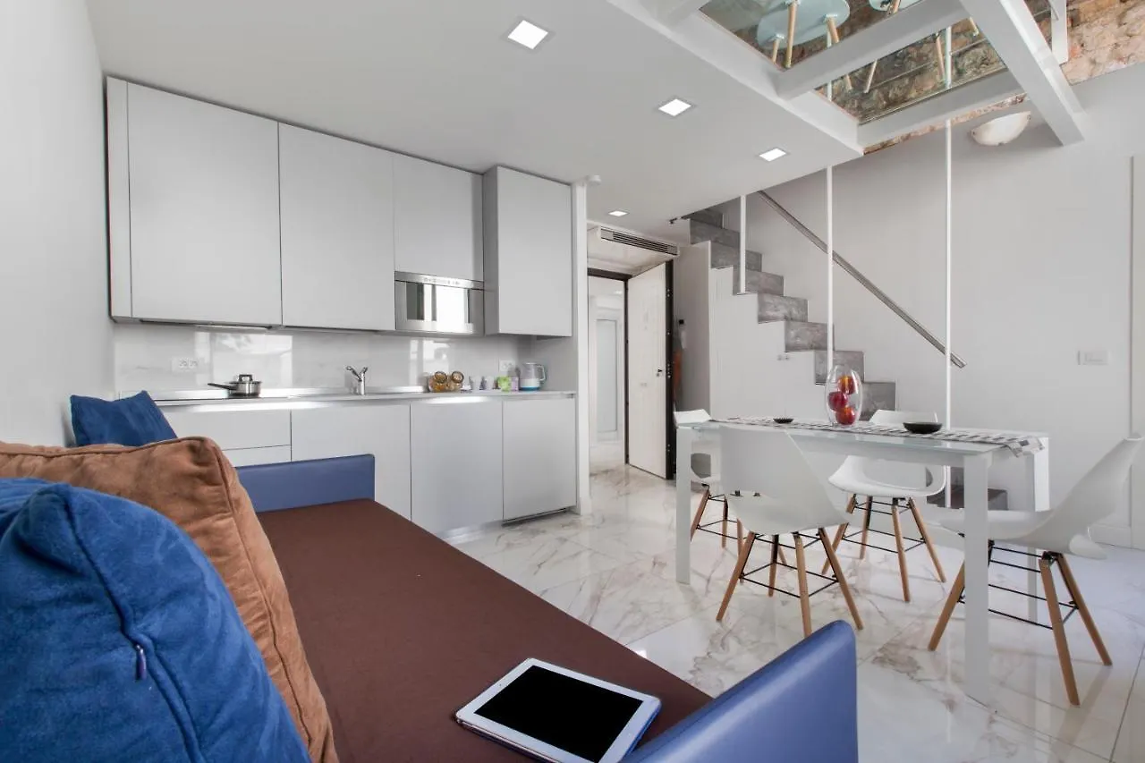 Cannes Old Town Suites فرنسا