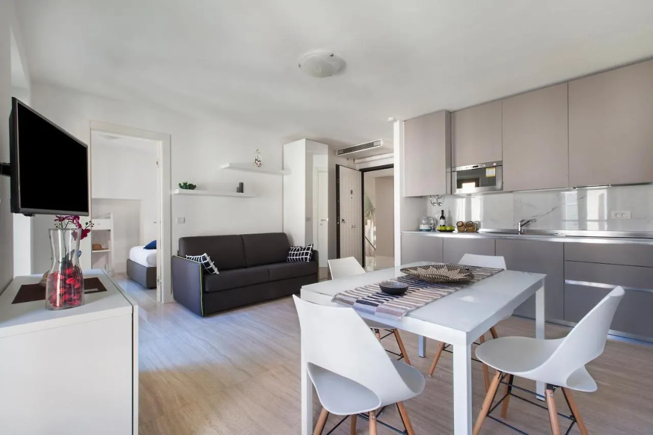 Cannes Old Town Suites 0*,  فرنسا